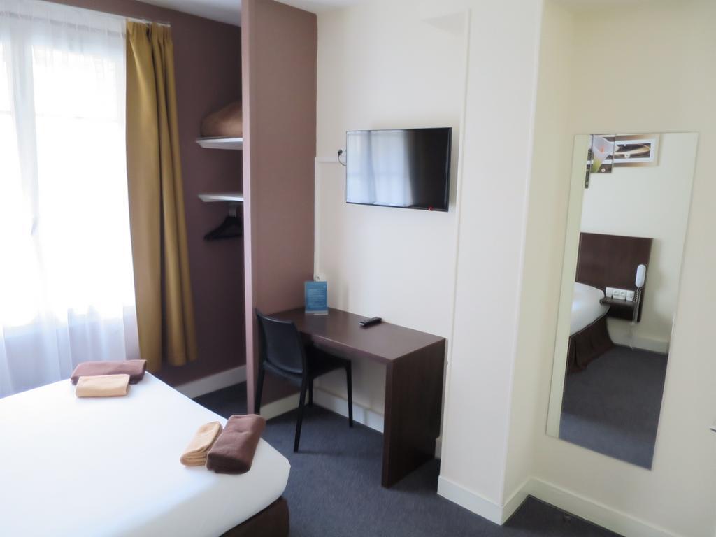 Hotel de la Paix Caen Habitación foto