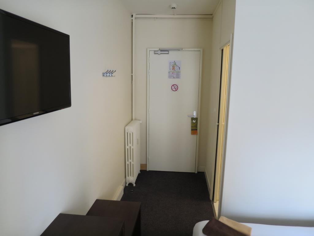 Hotel de la Paix Caen Habitación foto